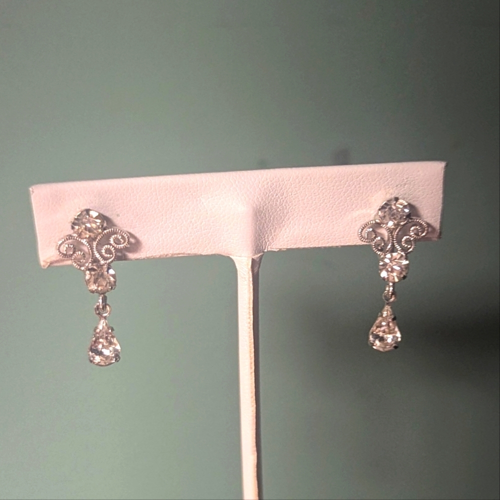 Vintage Filigree Rhinestone Screwback Elegant Silver Drop Earrings